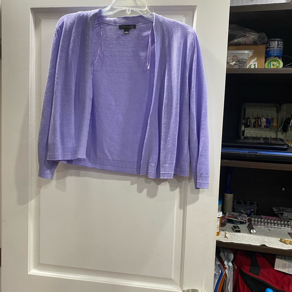 Ann Taylor short sweater NWOT - Picture 2 of 5